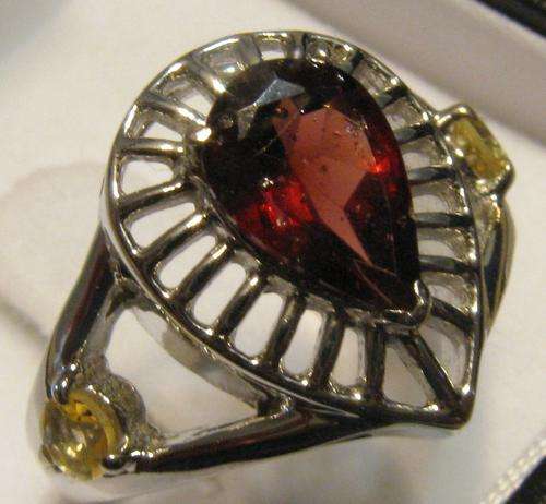 Stunning genuine garnet and citrine ring in .925 sterling silver