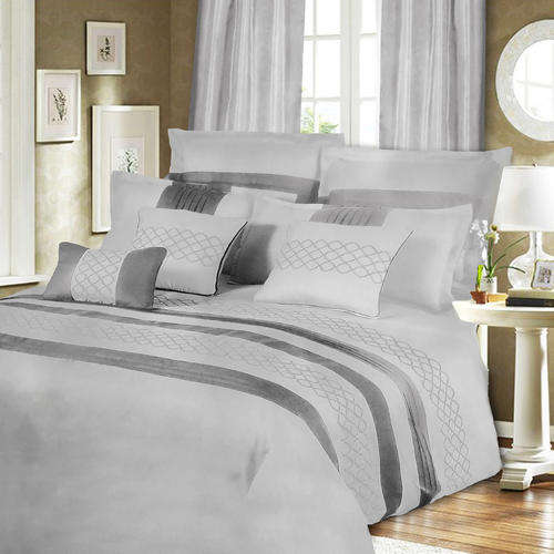 13 Piece Comforter Set (Queen size)
