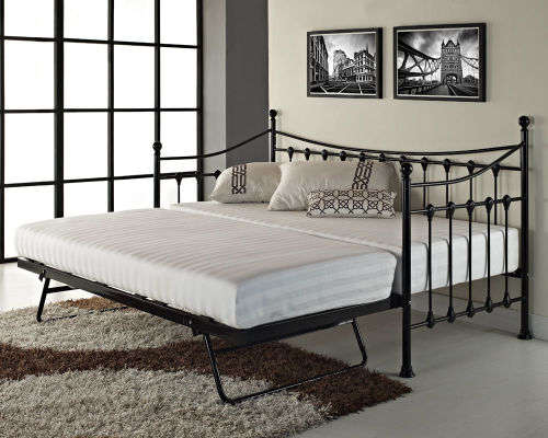 Armario Trestle Day Bed with Roll out Trundle Set - White [Second hand]