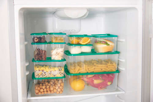 17 Piece Plastic Food Storage Containers Set - Microwave & Dishwasher Safe [Second hand]