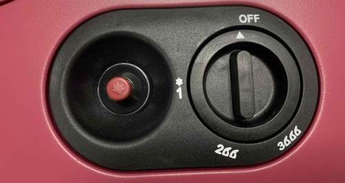 Zooltro Gas Heater with Regulator and Hose - Non Foldable - Rose Bengal