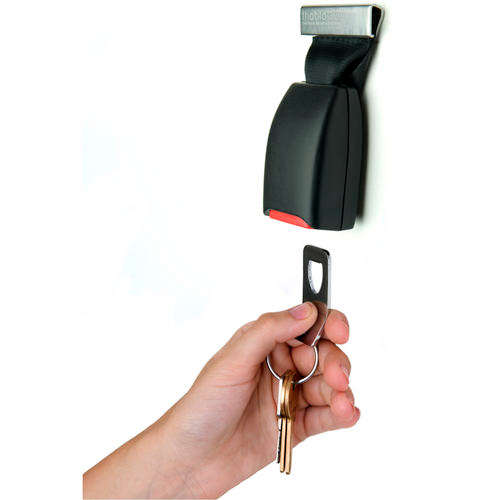 Buckle Up Key Holder - (Thabto/Yuppie Gadgets)