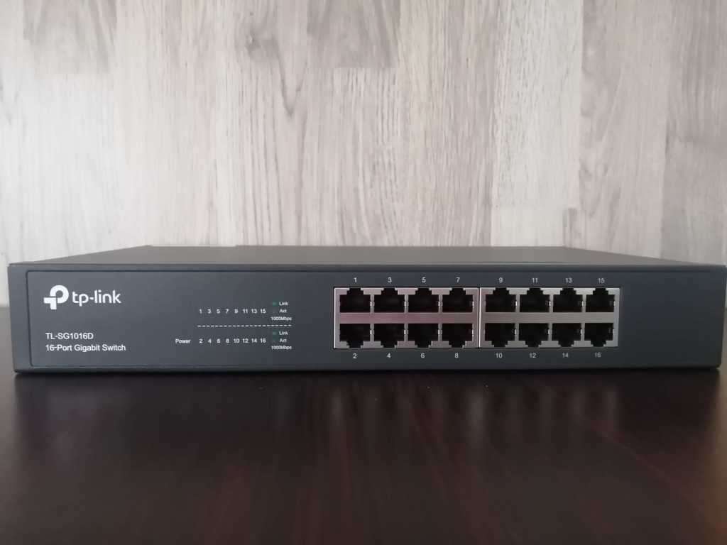 TP-Link 16-Port Gigabit Rackmount Switch