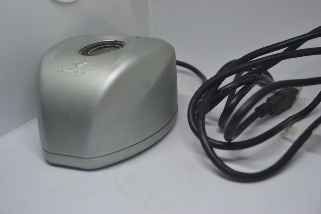 Lumidigm fingerprint reader