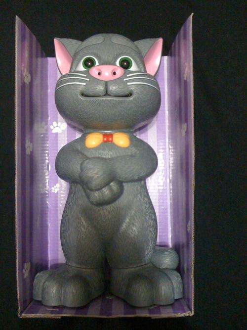 TALKING TOM FIGURINE