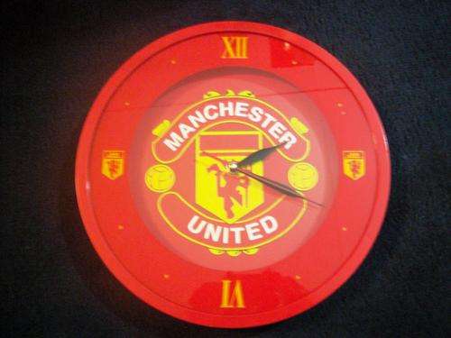 MANCHESTER UNITED WALL CLOCK
