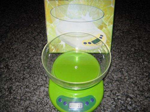 5kg MAX   KITCHEN SCALE WITH BOWL