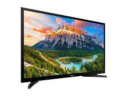 32 INCH CURVED LED TELEVISION / NEW 2019 MODEL WITH FRONT SPEAKERS /  HDMI / AV / VGA