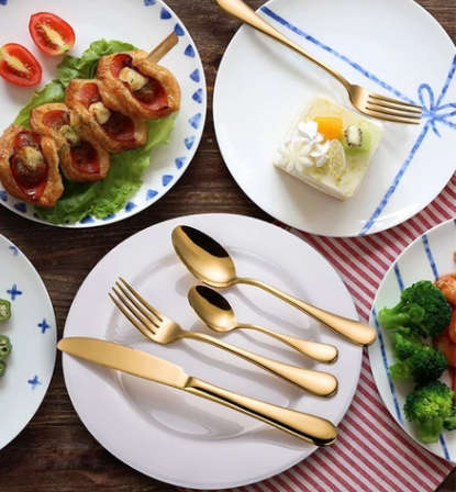 24 PIECE STAINLESS STEEL CUTLERY SET  GOLD IN COLOUR  SERVES 6