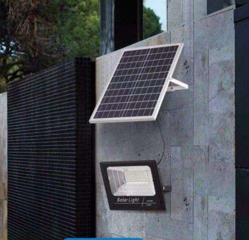 40W SOLAR FLOODLIGHT LIGHT