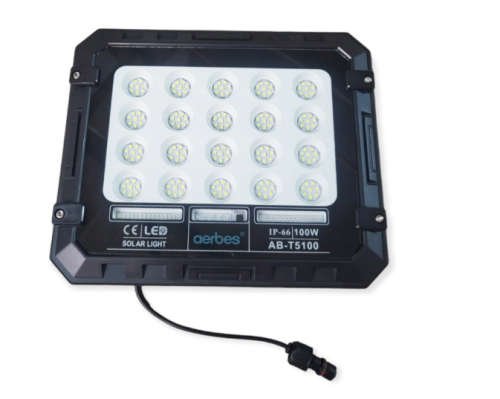 100W SOLAR FLOOD LIGHT / REMOTE CONTROL  / IP66 WEATHERPROOF