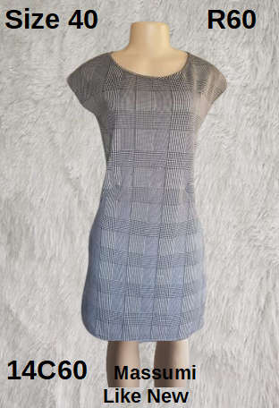 Size 34 Top   * Excellent Condition  * Bargain Price Plus Only R60 Pudo Locker Delivery