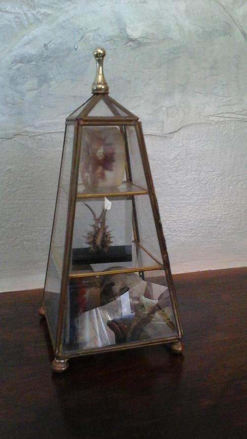 Mini glass cabinet showcase pyramid - Vintage 25 cm high