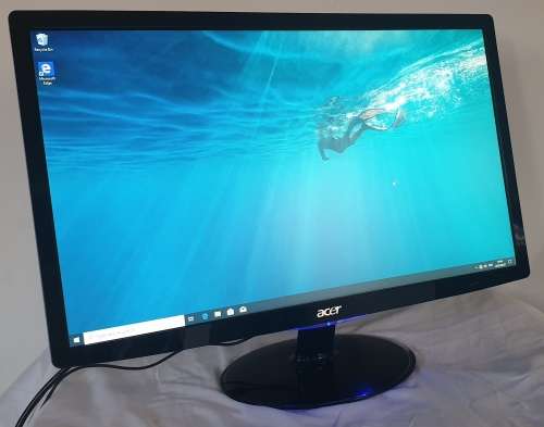 23" FULL HD Monitor