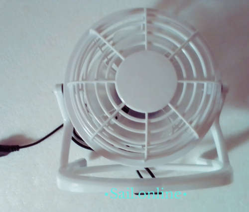 Compact Mini Desktop USB Fan!