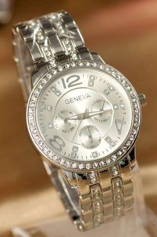 Geneva luxury brand quartz watch Silver *Free Shipping