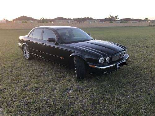 JAGUAR XJR