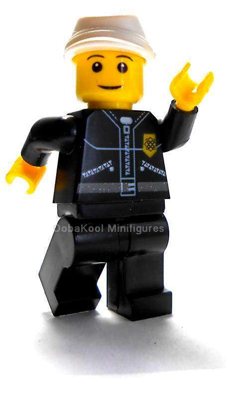 CITY SERIES / POLICE MAN / OobaKool Minifigure
