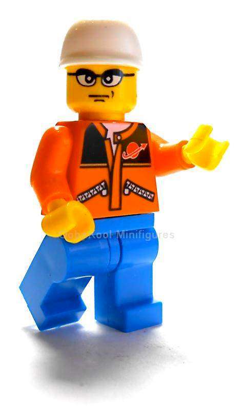 CITY SERIES / SPACE STATION CREW / OobaKool Minifigure