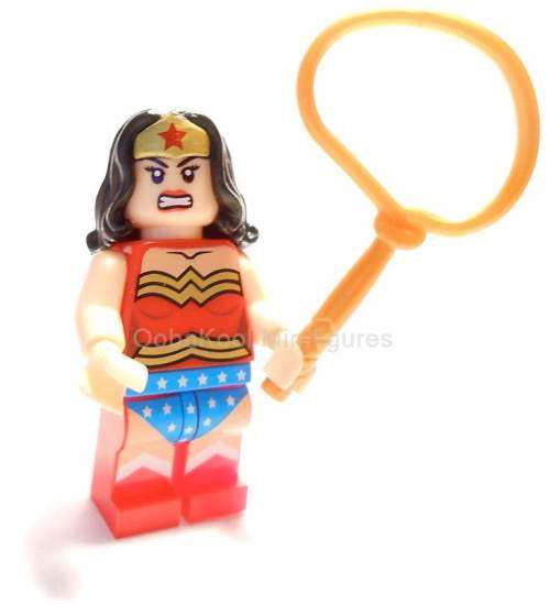 WONDER WOMAN / OobaKool Minifigure