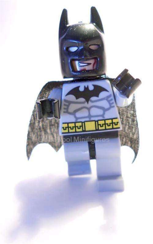 BATMAN / OobaKool Minifigure