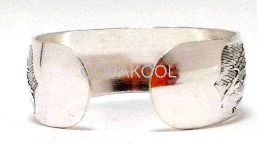 TIBETAN CARVED SILVER ELEPHANT BRACELET / OobaKool Jewellery