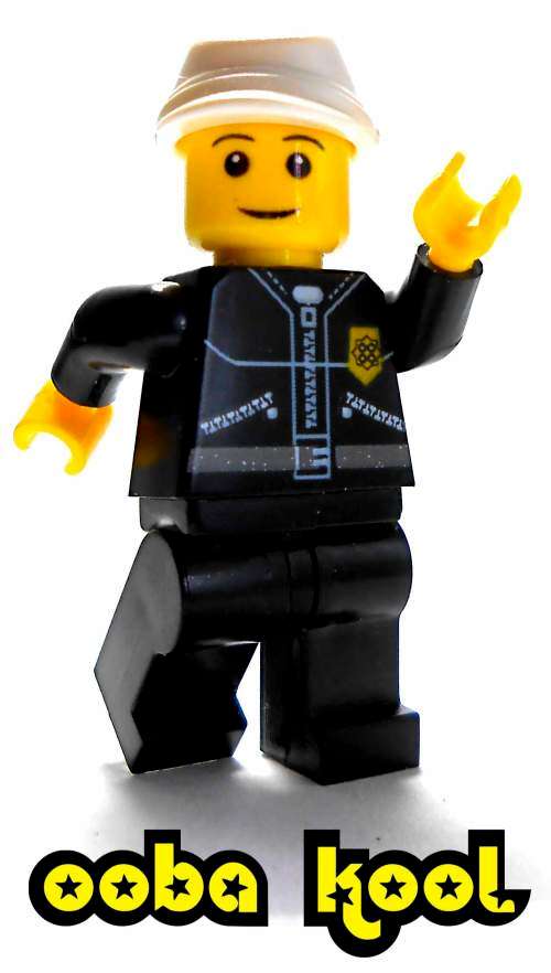 CITY SERIES / POLICE MAN / OobaKool Minifigure