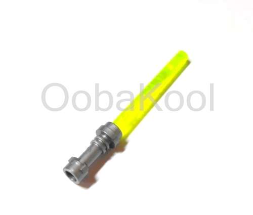FIGURE WEAPONS / LIGHTSABER / GREEN WITH DARK STONE GREY HANDLE / OobaKool Minifigure Accessories
