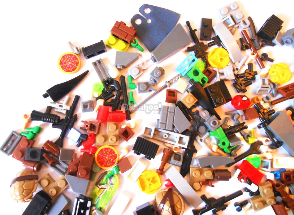 SUPER SALE!! - TUB O BRICK / SELECTION OF EXTRAS / OobaKool Minifigure