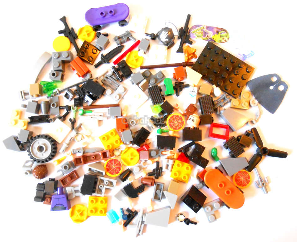 SUPER SALE!! - TUB O BRICK / SELECTION OF EXTRAS / OobaKool Minifigure