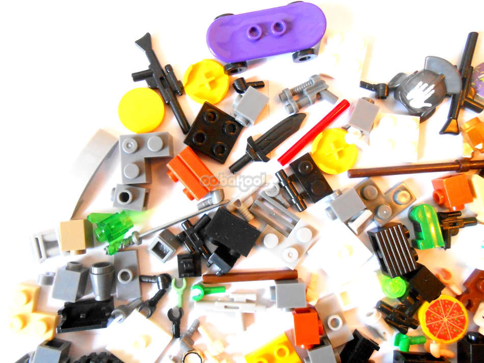 SUPER SALE!! - TUB O BRICK / SELECTION OF EXTRAS / OobaKool Minifigure