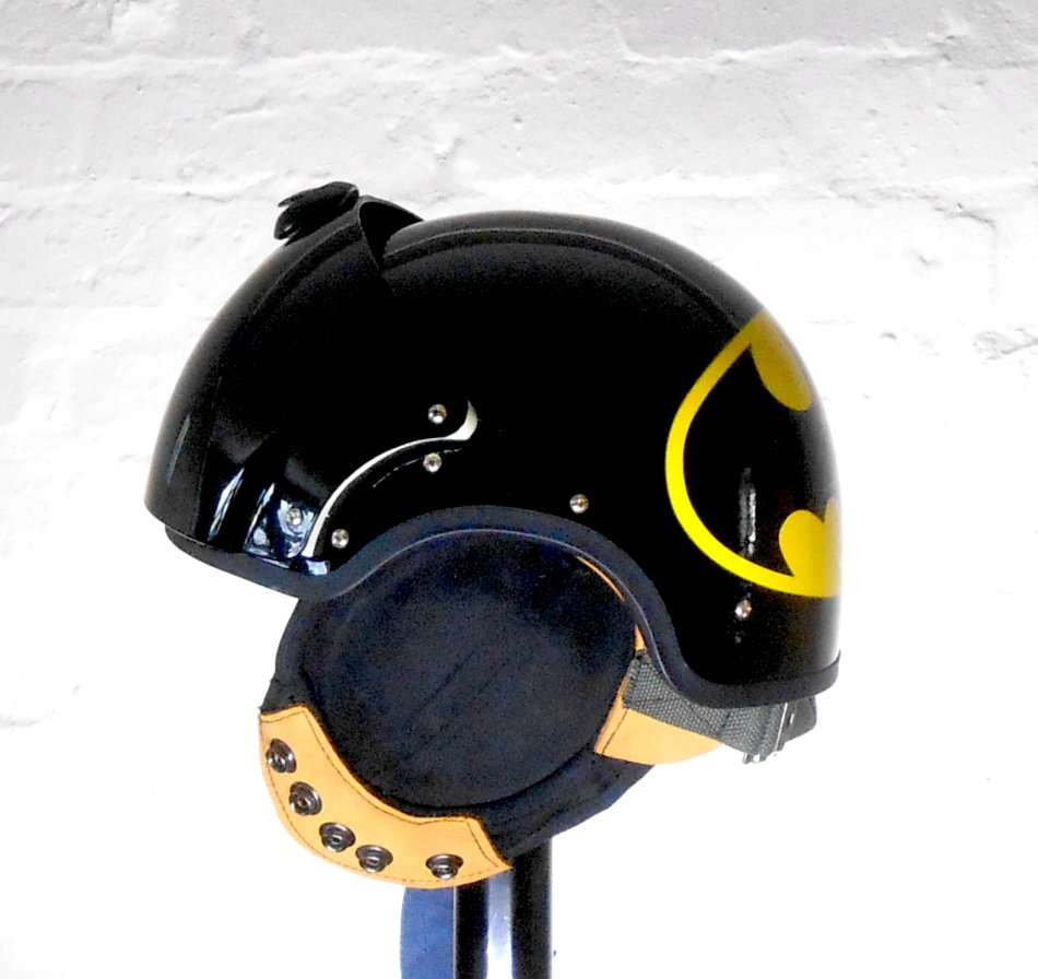 BATMAN HELMET WITH RETRACTABLE VISOR / STOCK CLEARANCE!!!!