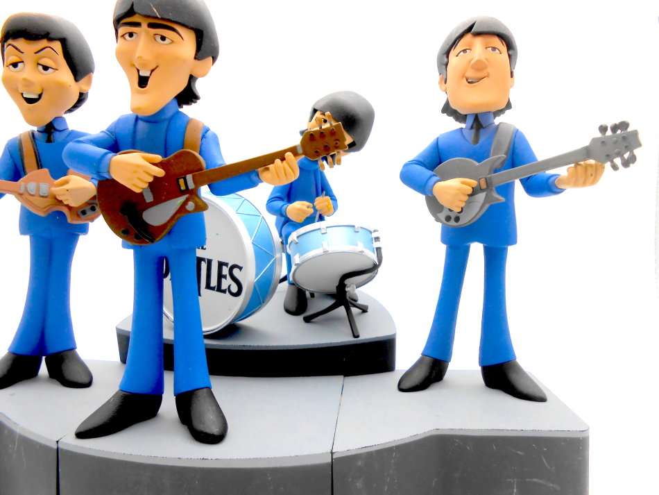 The Beatles / Deluxe Boxed Set / 2004 Apple Corps Ltd / 15cm McFarlane  / STOCK CLEARANCE!!!!