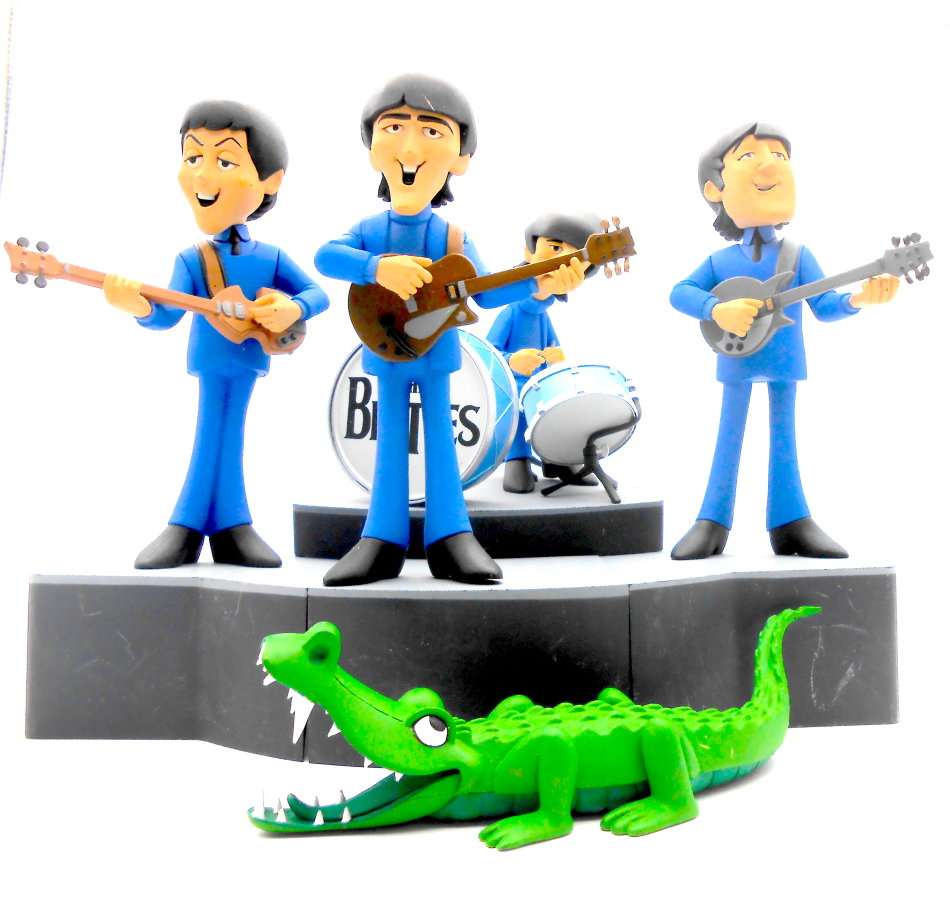 The Beatles / Deluxe Boxed Set / 2004 Apple Corps Ltd / 15cm McFarlane  / STOCK CLEARANCE!!!!