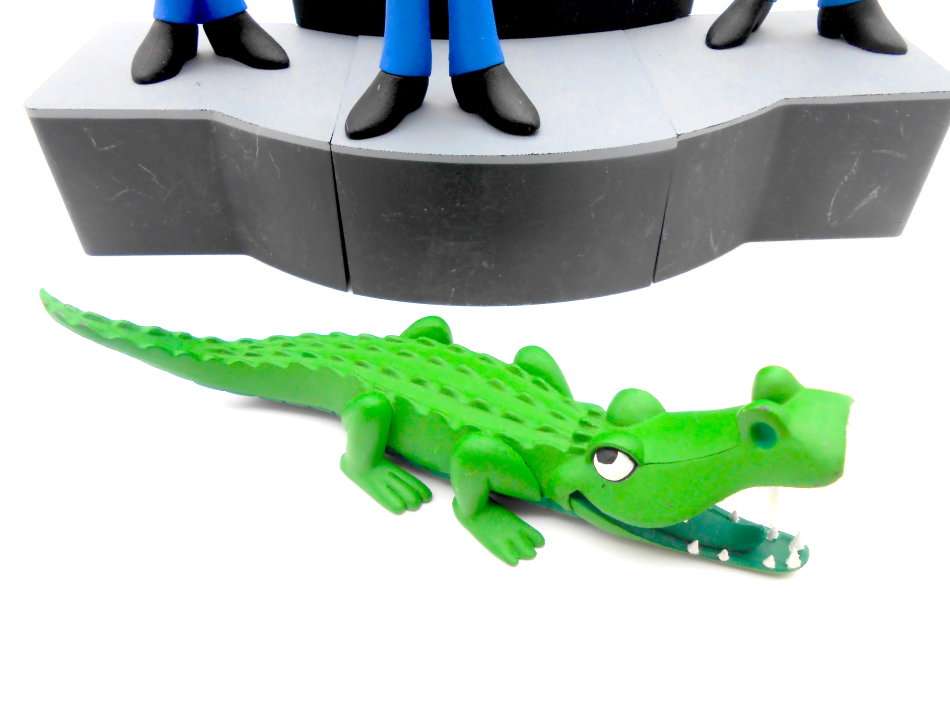 The Beatles / Deluxe Boxed Set / 2004 Apple Corps Ltd / 15cm McFarlane  / STOCK CLEARANCE!!!!