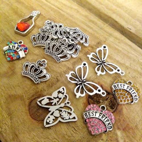 CLEARANCE SALE | Royal Crowns + Mixed Variety Metal Necklace Earring Bracelet Pendants Set