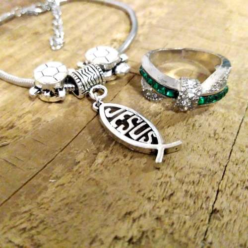 CLEARANCE SALE | Jesus Cutout Bracelet with Turtle Beads + Green Diamante Promise Ring Set