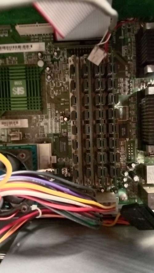 Vintage Windows 98 gamming PC