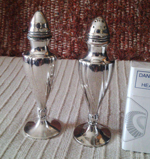 CANADIAN VIKING SALT & PEPPER SET