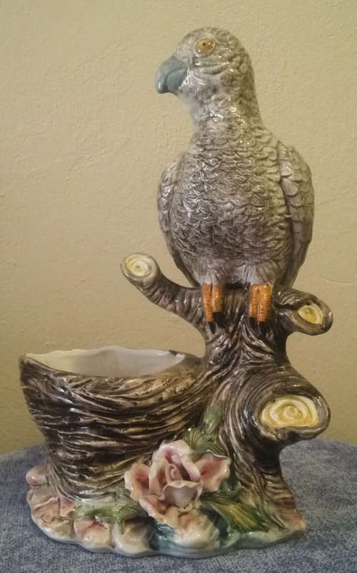 CAPODINONTE STATUETTE (22.5x34cm)