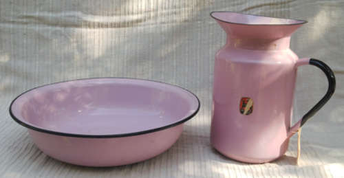VINTAGE ENAMEL WASH SET (NOT A REPLICA)