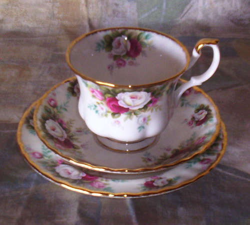 ROYAL ALBERT CELEBRATION TRIO - 6 AVAILABLE