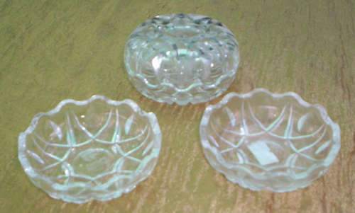 TWO ROYAL CRYSTAL ROCK TRINKET HOLDERS - 8cm DIAMETER