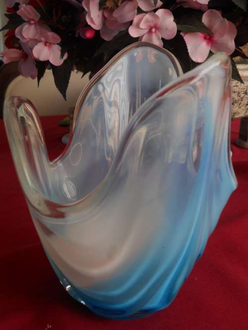 LOVELY BLUE VASE MURANO MAKE