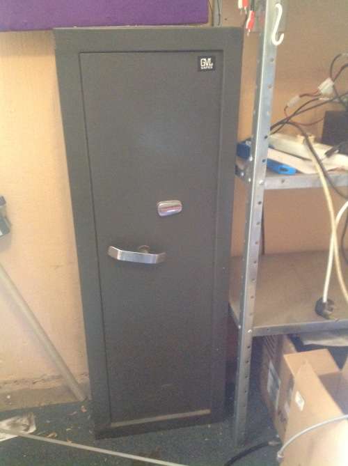 Gun safe rifle safe