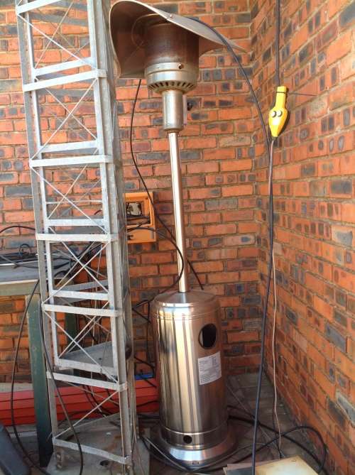 Outdoor gas heater