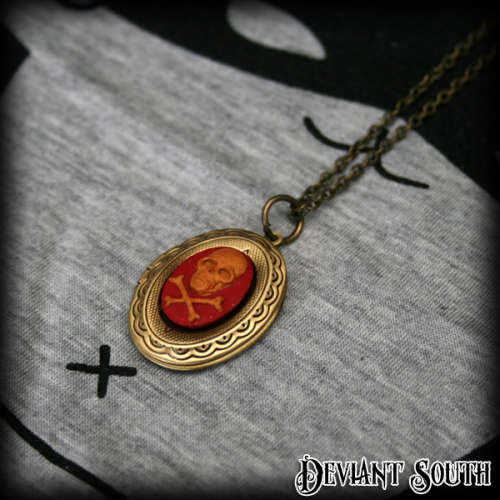 Gold on Red Skull 'n Crossbones 13x18mm Cameo Locket