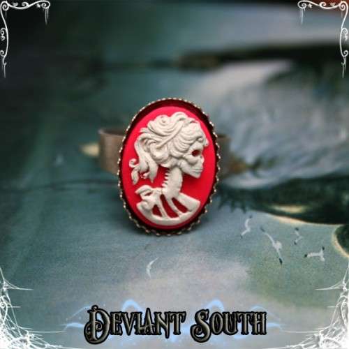 Madame Squelette Hot Pink Mini Cameo Ring