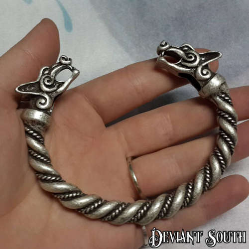 Viking Bangle Wolf Heads
