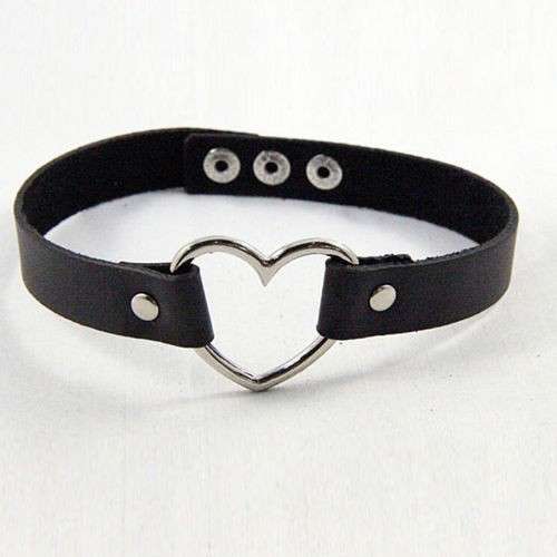 PU Leather Heart Choker - Black